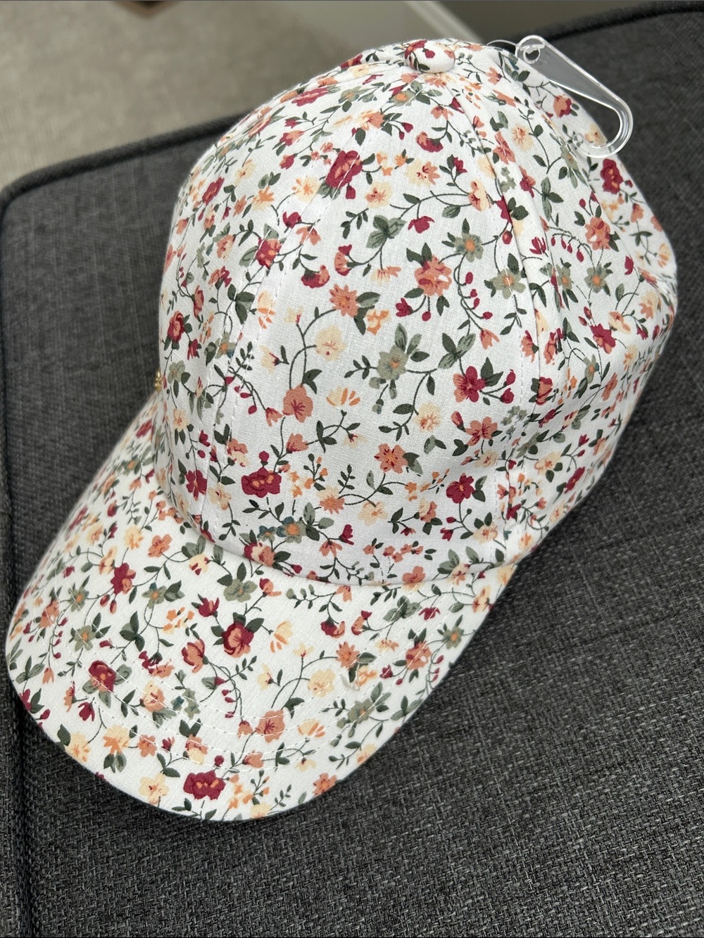 Vince Camuto Floral BaseuHat
